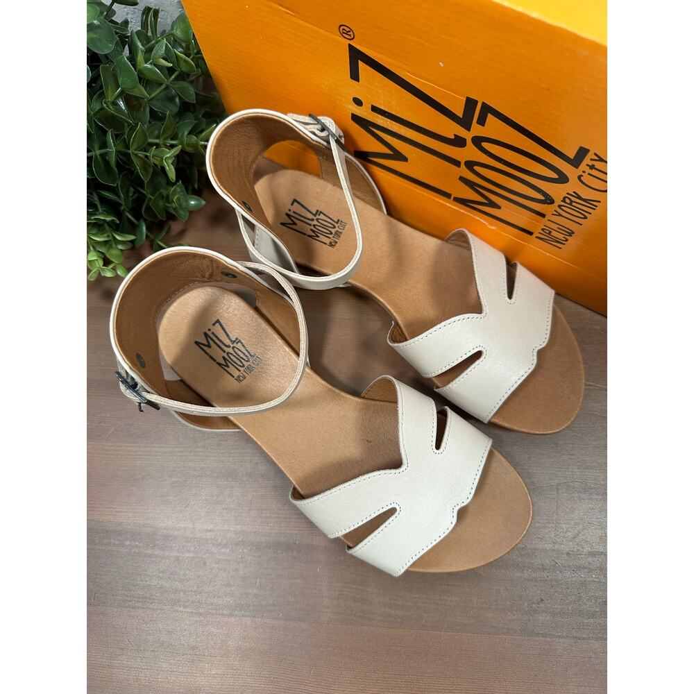Miz Mooz Annalise Wide Width Leather Ankle Strap Sandals Cream Size 38 US 7.5-8